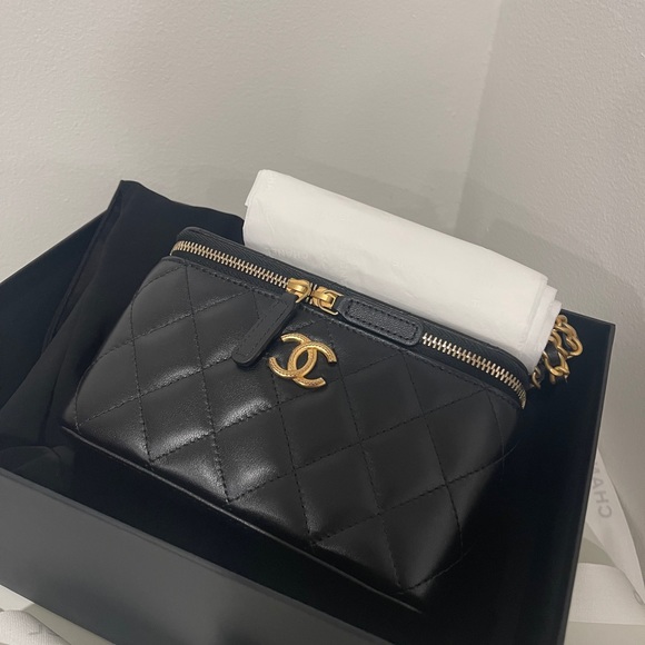 Chanel clutch on chain 23A - Picture 4 of 10